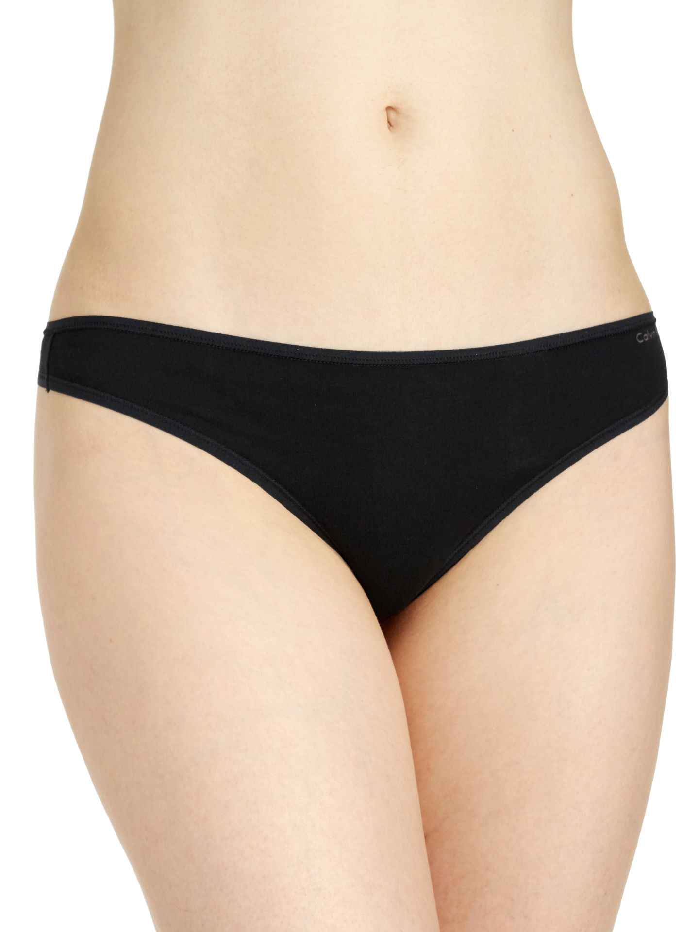 Calvin Klein Women Form Thong QD3643